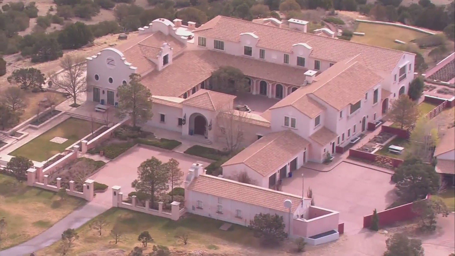 Jeffrey Epstein’s New Mexico ranch to hit market for 27.5 million