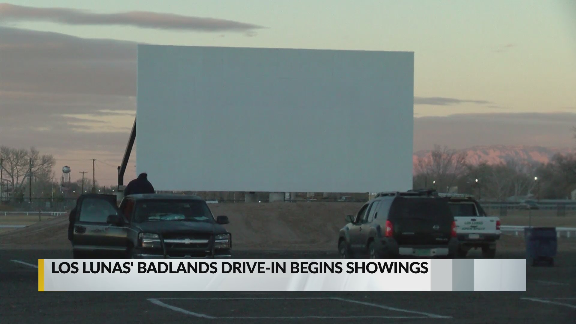 Los Lunas drive-in movie theater reopens - KRQE NEWS 13 - Breaking News ...