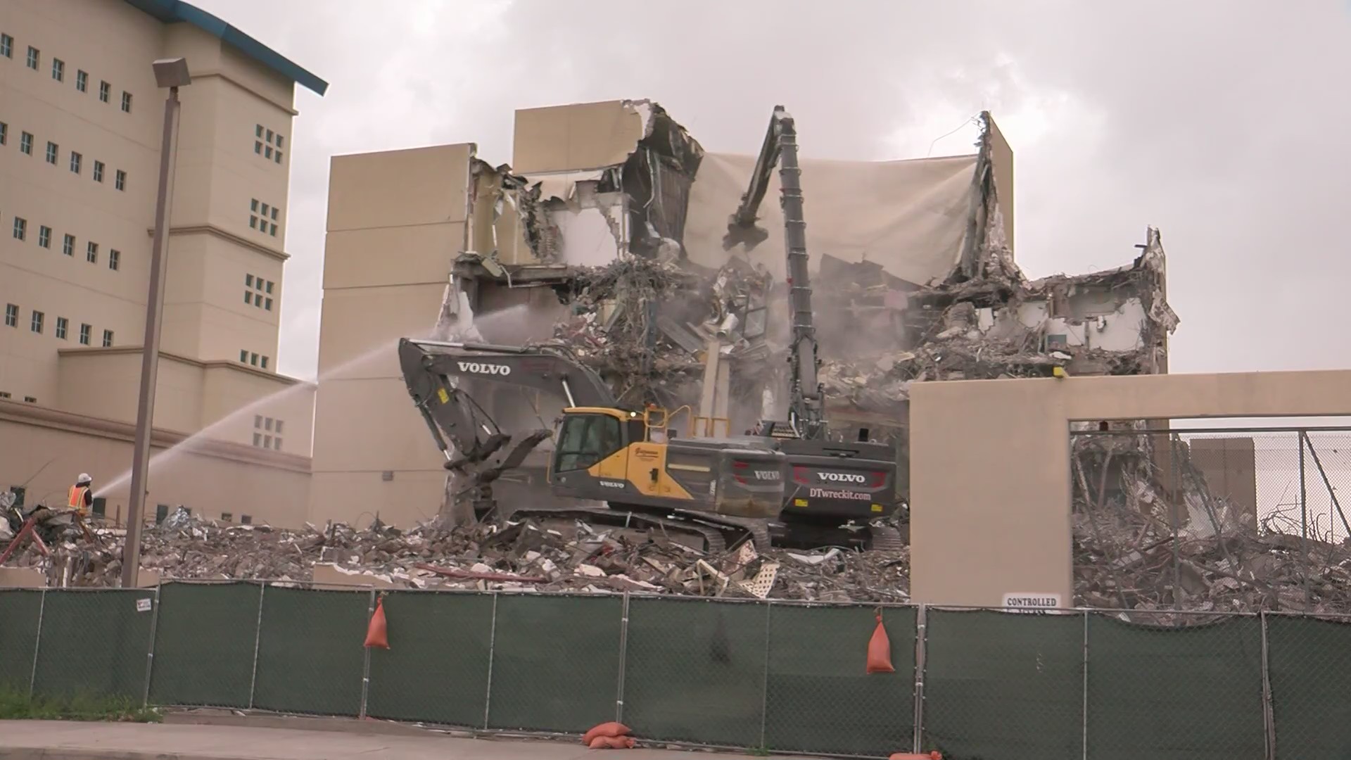 Demolition underway for old Bernalillo Co. Detention Center KRQE NEWS